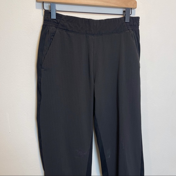 ATHLETA- Textured Brooklyn Jogger Black - Picture 3 of 9